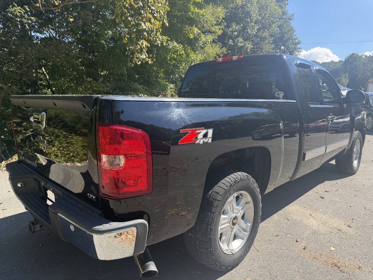 Used 2012 Chevrolet Silverado 1500 LTZ w/ LTZ Plus Package AWD/4WD image 10