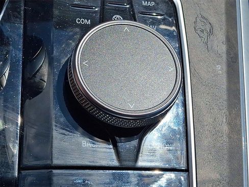 Used 2022 BMW X5 xDrive40i w/ Premium Package image 27