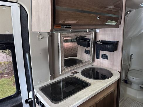 Used 2016 RAM ProMaster 3500 w/ Premium Appearance Group FWD image 17