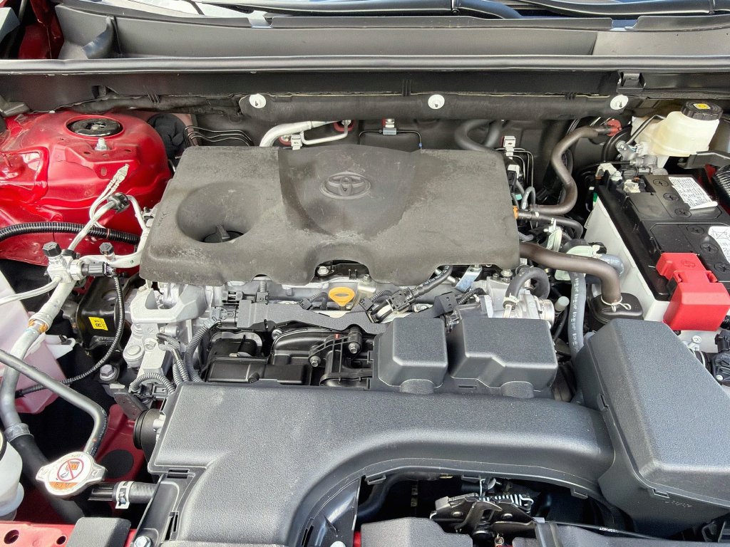Used 2025 Toyota RAV4 XLE Premium FWD image 29