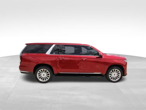 Used 2022 Cadillac Escalade ESV Luxury RWD image 5
