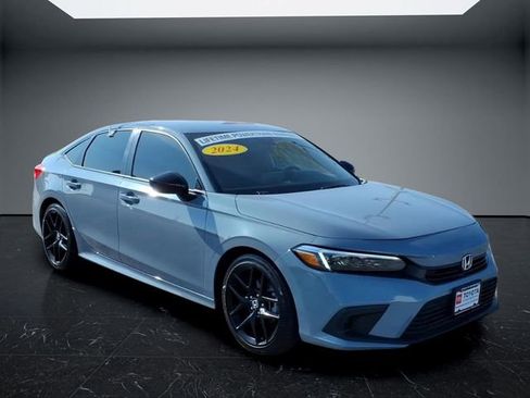 Used 2024 Honda Civic Sport image 1