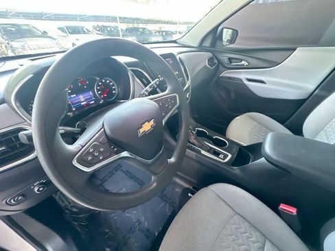 Used 2022 Chevrolet Equinox LT AWD/4WD image 13