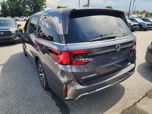 New 2026 Honda Odyssey EX-L image 3