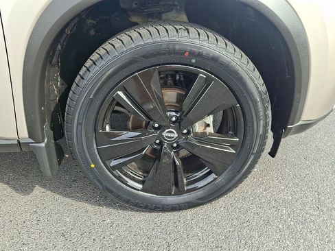 Certified 2023 Nissan Rogue SL AWD/4WD image 8