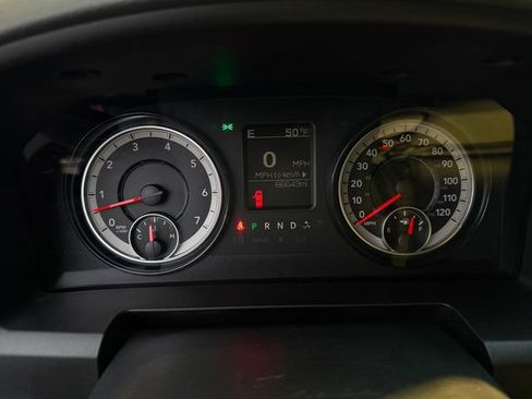 Used 2018 RAM 1500 Express w/ Express Value Package image 16