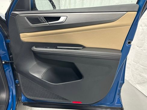 Used 2025 Volkswagen Atlas Cross Sport SE image 55