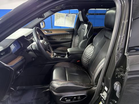 Used 2024 Jeep Grand Cherokee Summit w/ Adv Protech Group IV AWD/4WD image 26