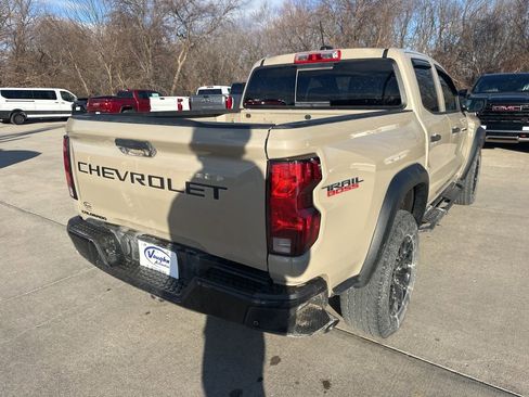 Used 2023 Chevrolet Colorado Trail Boss w/ Technology Package image 7