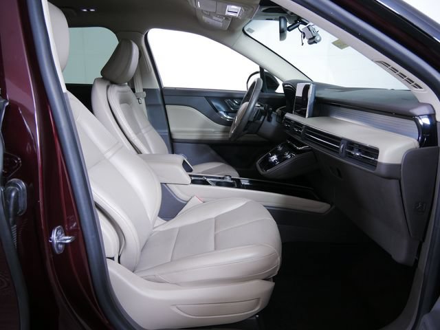 Used 2021 Lincoln Corsair AWD w/ Equipment Group 101A image 13