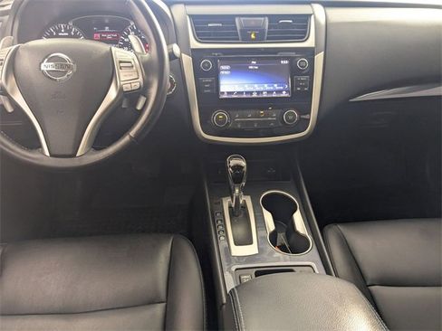 Used 2018 Nissan Altima 2.5 SR w/ SR Special Edition image 25