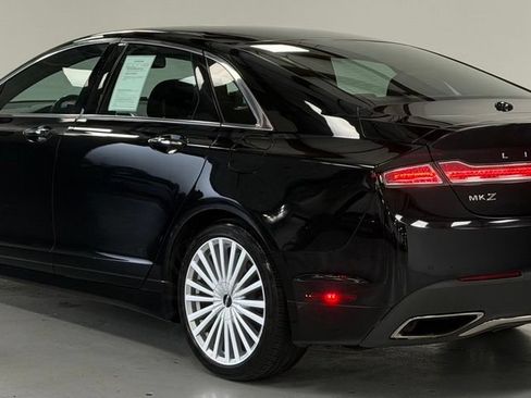Used 2017 Lincoln MKZ Reserve w/ Climate Package AWD/4WD image 4
