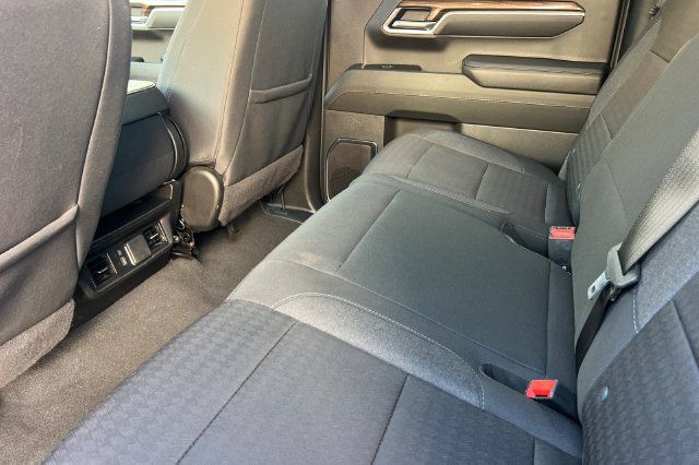 Used 2025 Chevrolet Silverado 1500 LT RWD image 14
