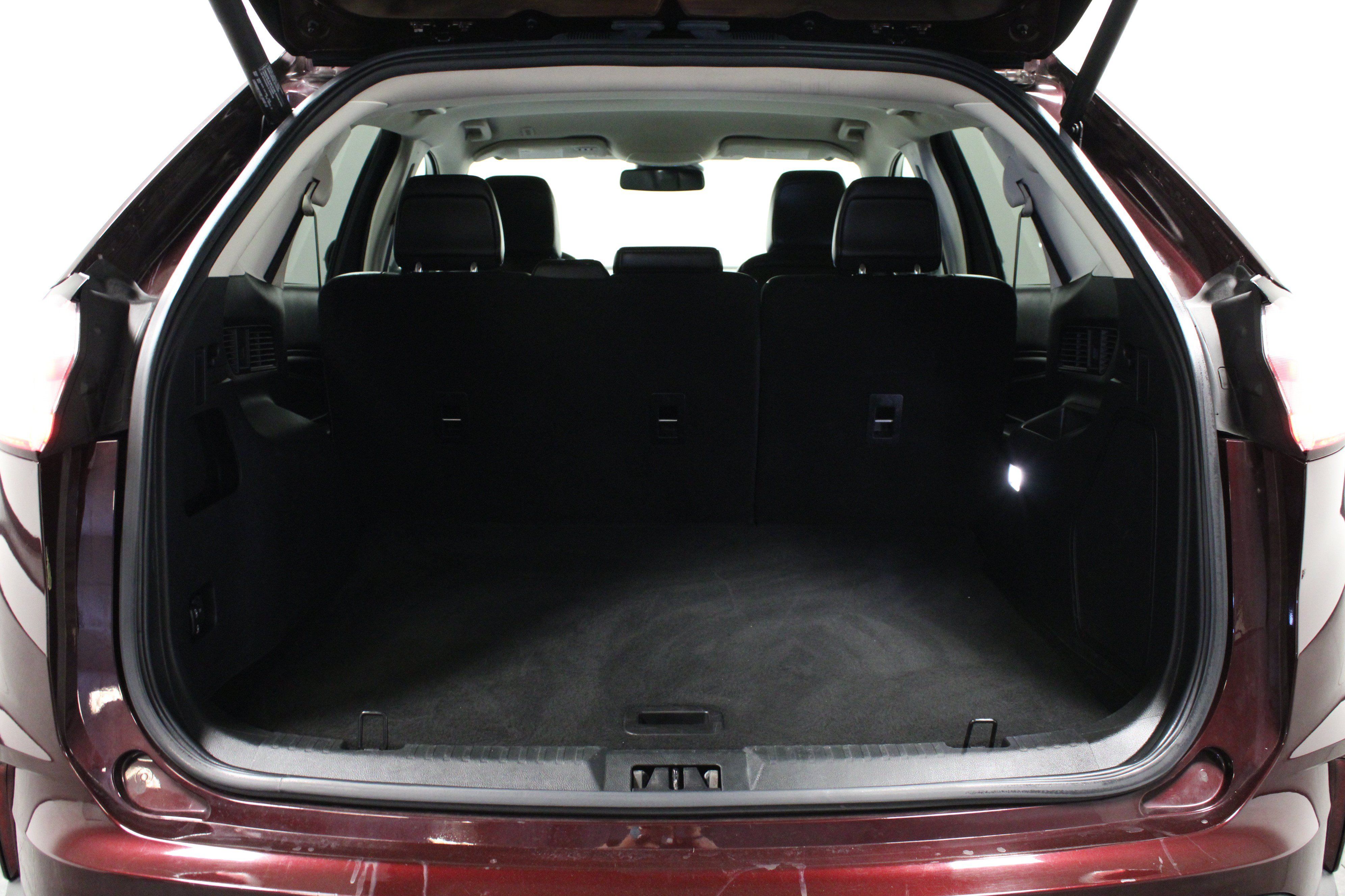 Used 2021 Ford Edge Titanium AWD/4WD image 14