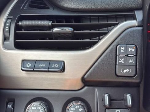 Used 2016 GMC Yukon XL Denali w/ Enhanced Security Package AWD/4WD image 15