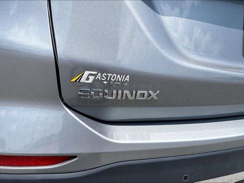 Used 2023 Chevrolet Equinox LT AWD/4WD image 22