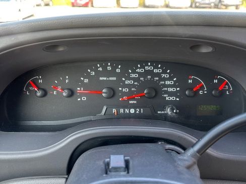 Used 2007 Ford E-250 and Econoline 250 Extended image 18