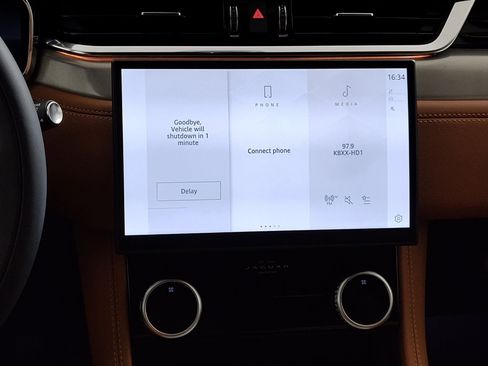 Used 2026 Jaguar F-PACE R-Dynamic S image 22