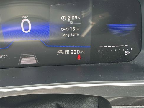 Used 2024 Volkswagen Tiguan SE image 16