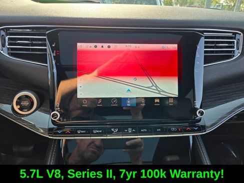 Used 2022 Jeep Wagoneer Series II w/ Premium Group I AWD/4WD image 23