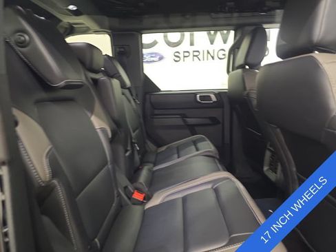 New 2026 Ford Bronco Outer Banks w/ Sasquatch Package AWD/4WD image 13