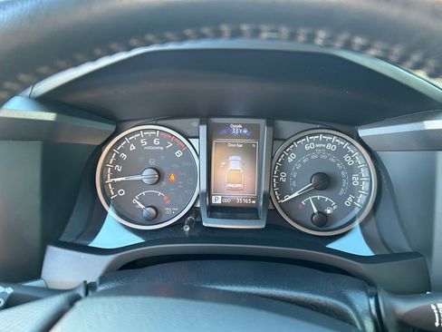 Used 2021 Toyota Tacoma TRD Off-Road w/ Technology Package image 13