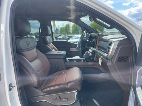 New 2025 Ford F350 King Ranch w/ Chrome Package image 38