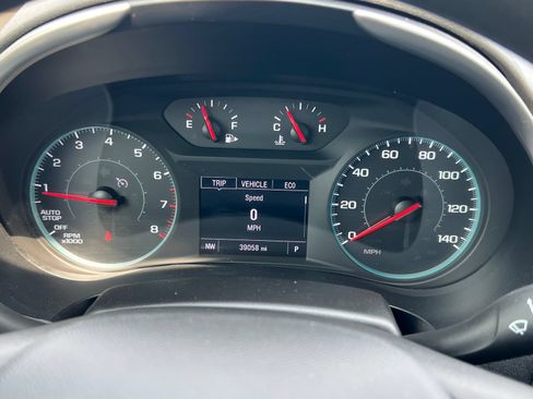 Used 2025 Chevrolet Malibu LT FWD image 17