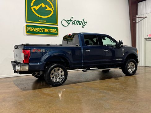 Used 2017 Ford F250 Lariat w/ Lariat Ultimate Package image 3