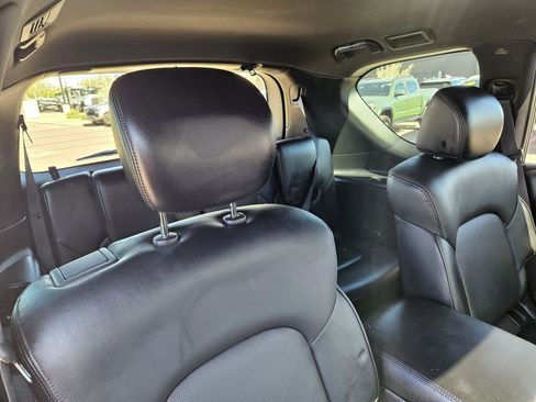 Used 2023 Nissan Armada SL w/ Midnight Edition Package RWD image 24