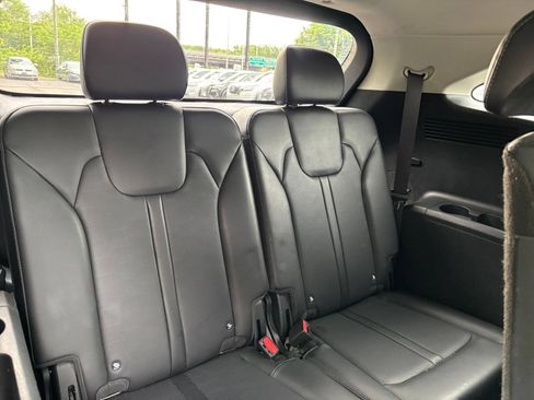 Used 2024 Kia Sorento S FWD image 31