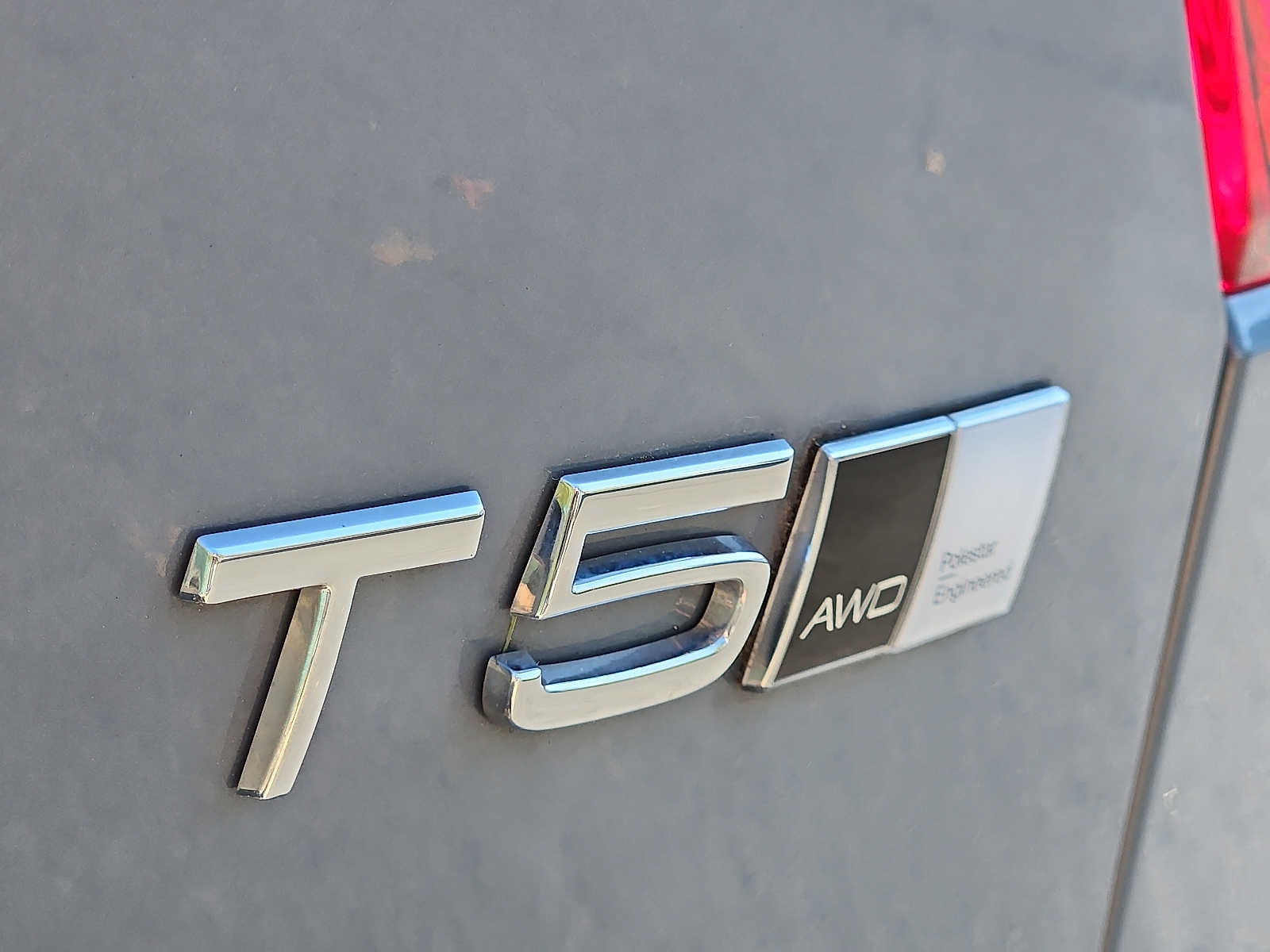 Used 2022 Volvo XC40 T5 R-Design w/ Advanced Package AWD/4WD image 28