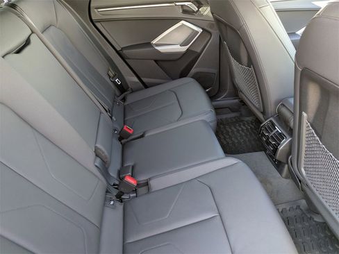 New 2025 Audi Q3 2.0T Premium image 35