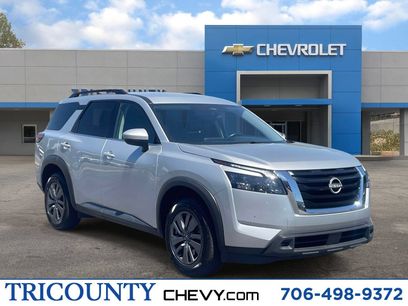 Used 2024 Nissan Pathfinder SV