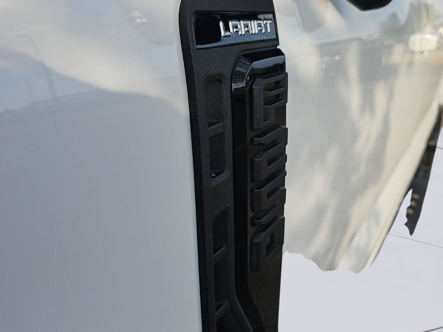 Used 2023 Ford F250 Lariat w/ Lariat Ultimate Package AWD/4WD image 12