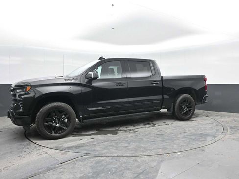 Used 2025 Chevrolet Silverado 1500 High Country w/ Midnight Edition AWD/4WD image 3