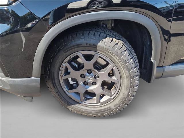 Certified 2025 Honda Pilot TrailSport image 10