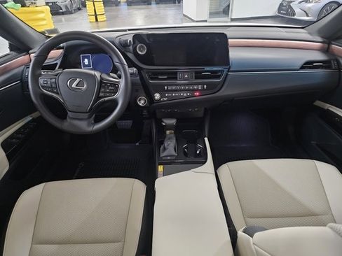 Used 2025 Lexus ES 350 w/ Premium Package image 15