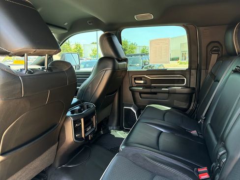 Used 2024 RAM 2500 Laramie w/ Night Edition AWD/4WD image 36
