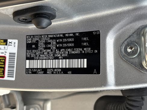 Used 2021 Toyota Highlander Platinum AWD/4WD image 35