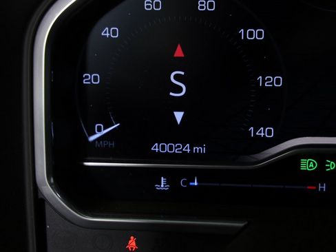 Used 2023 GMC Sierra 1500 AT4X image 10