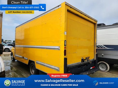 Used 2014 GMC Savana 3500 Extended RWD image 3