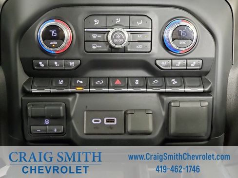 Used 2022 GMC Sierra 2500 AT4 w/ AT4 Preferred Package image 24