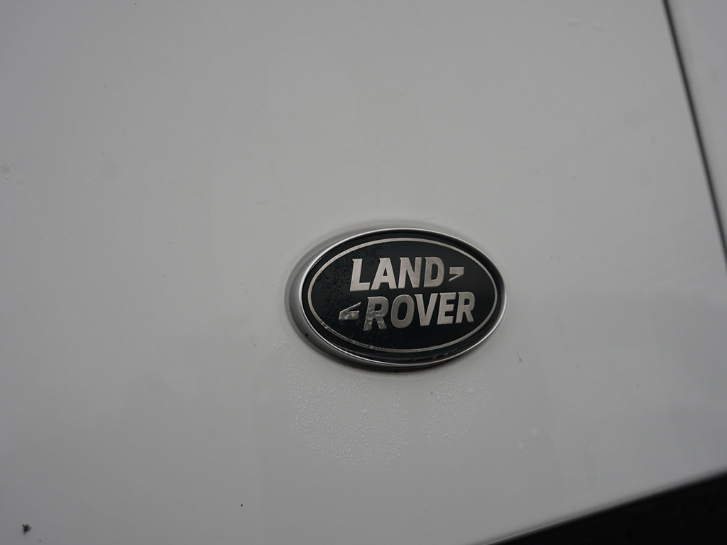 Used 2022 Land Rover Defender 110 SE AWD/4WD image 23