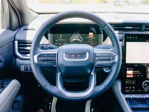 New 2026 GMC Terrain Elevation w/ Elevation Premium Package AWD/4WD image 17