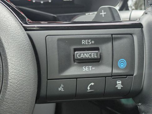 Used 2023 Nissan Pathfinder Platinum w/ Cargo Package AWD/4WD image 26