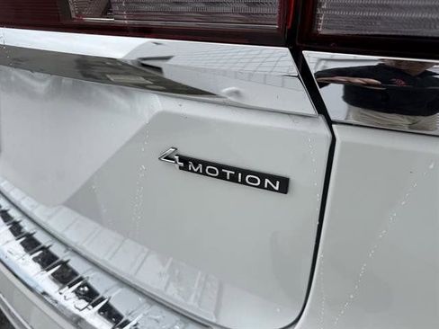 New 2025 Volkswagen Atlas SEL Premium R-Line image 11