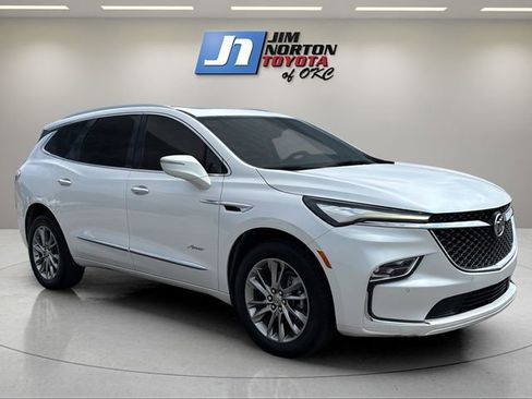 Used 2023 Buick Enclave Avenir w/ Avenir Technology Package image 3
