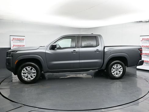 Used 2023 Nissan Frontier SV image 5