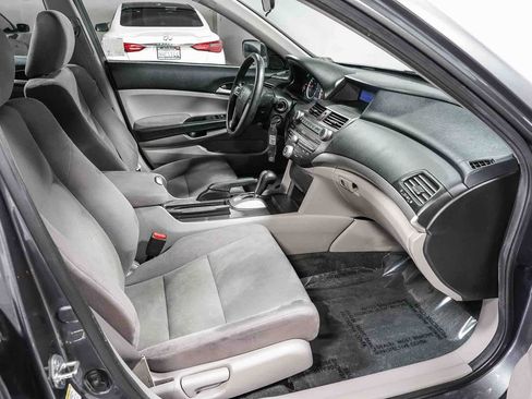 Used 2011 Honda Accord LX image 16